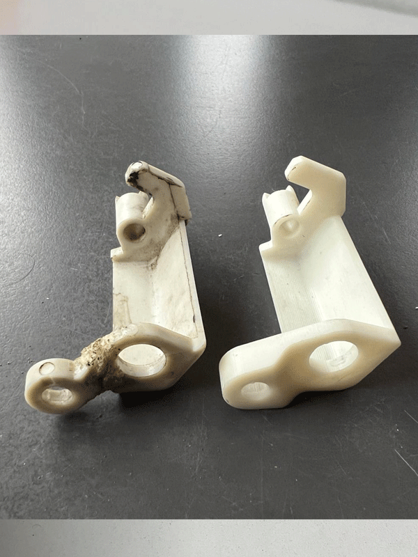 toyota-corolla-t22-bagaj-kilidi6 Toyota Corolla t22 Bagaj Kilidi Plastiği